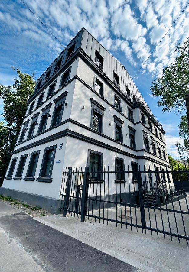 The Right Coast Apartment With Free Private Parking Riga Exterior foto